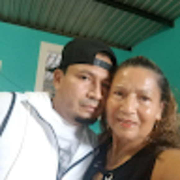 Meet your Posher, Daniela - Picture 1 of 1